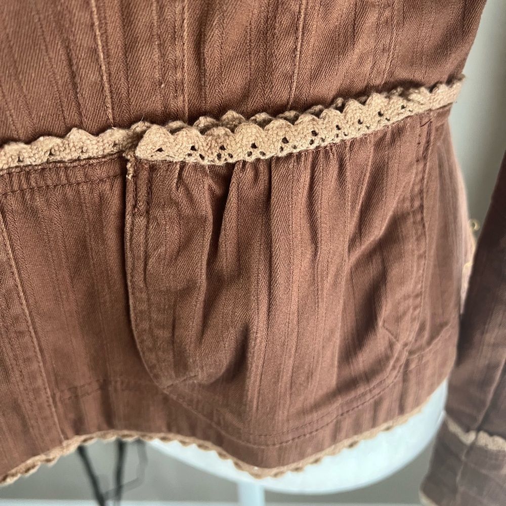 Lightweight jacket - Picture 9 of 13